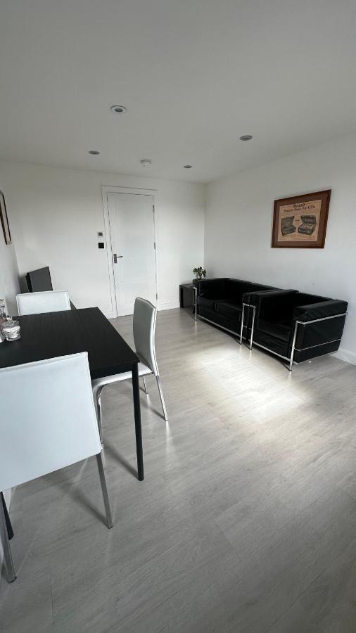 Stunning New 1 Bedroom Apartment Λονδίνο Εξωτερικό φωτογραφία
